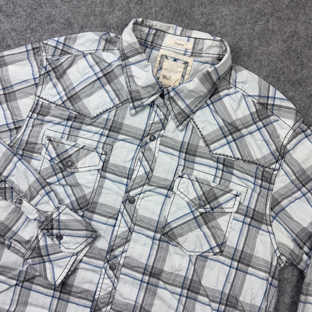 BKE Shirt Mens XL White Gray Plaid Slim Fit Western Pearl Snap Button Up Y2K